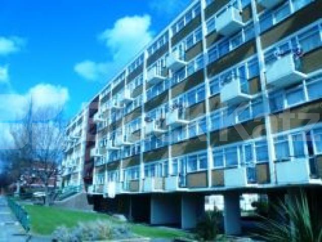 			1 Bedroom, 1 bath, 1 reception Flat			 Boyton Close, HORNSEY N8